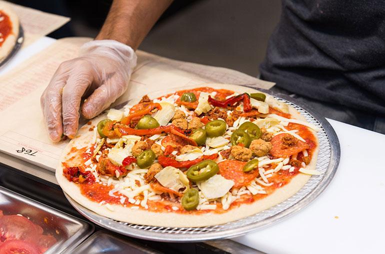 kuvituskuvaa pizzasta
