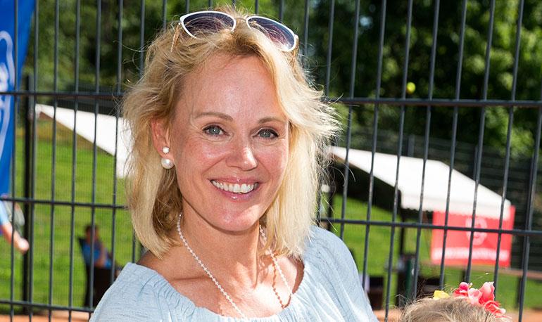 sirpa Selänne poseeraa Seiskalle.
