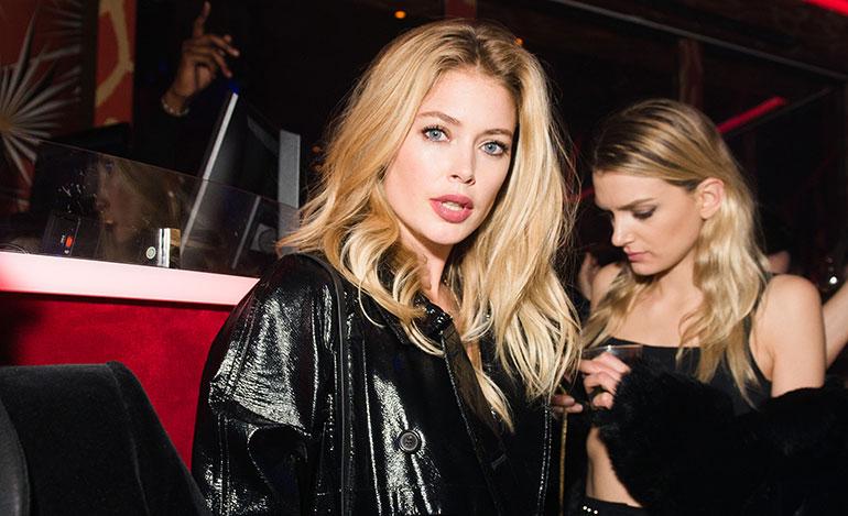 Doutzen poseeraa kameralle