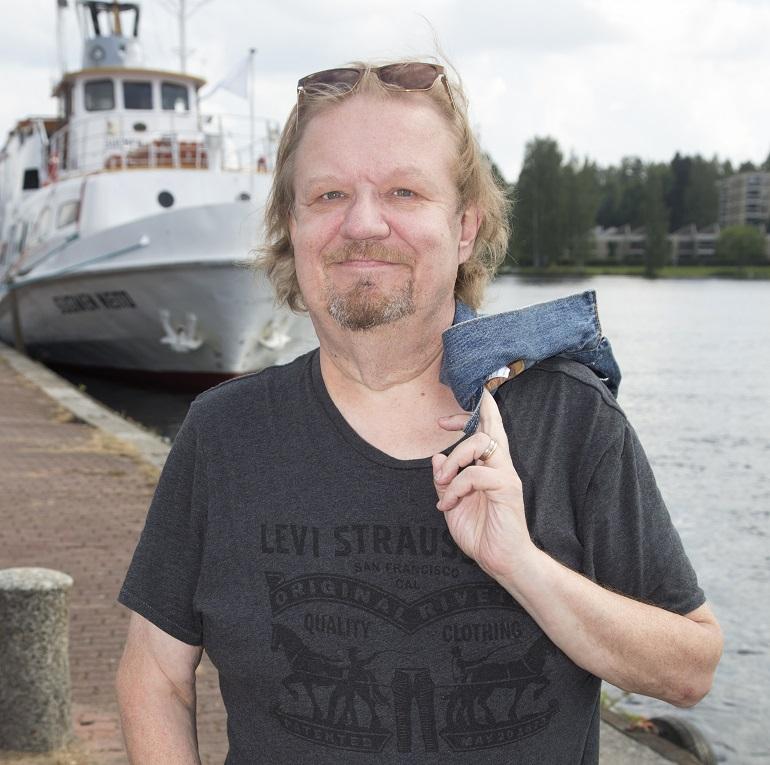 Jope Ruonansuu on pienen tyttären isä.
