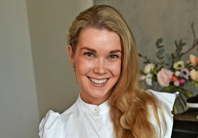 Juontaja Tuija Pehkonen.