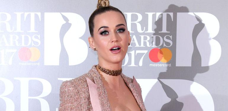 Katy Perry googlasi itsensä