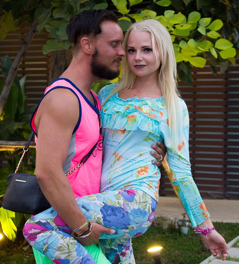 Jonne ja Erika treffeillä Temptation Islandilla