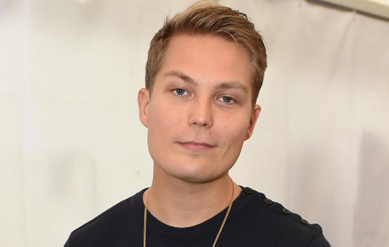 Sisäpiiri, Cheek, Jare Tiihonen