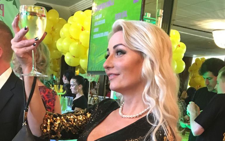 marika fingerroos Seiskan bileissä