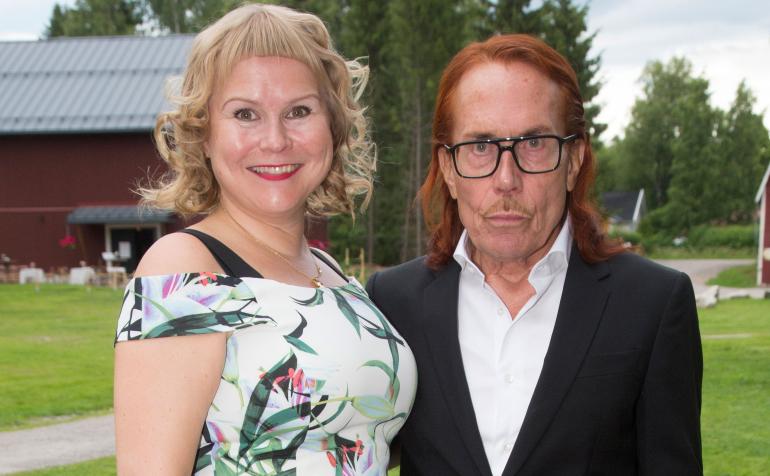 Heidi Strömmer & Mattiesko Hytönen osallistuivat Sanna Saarijärven häihin.