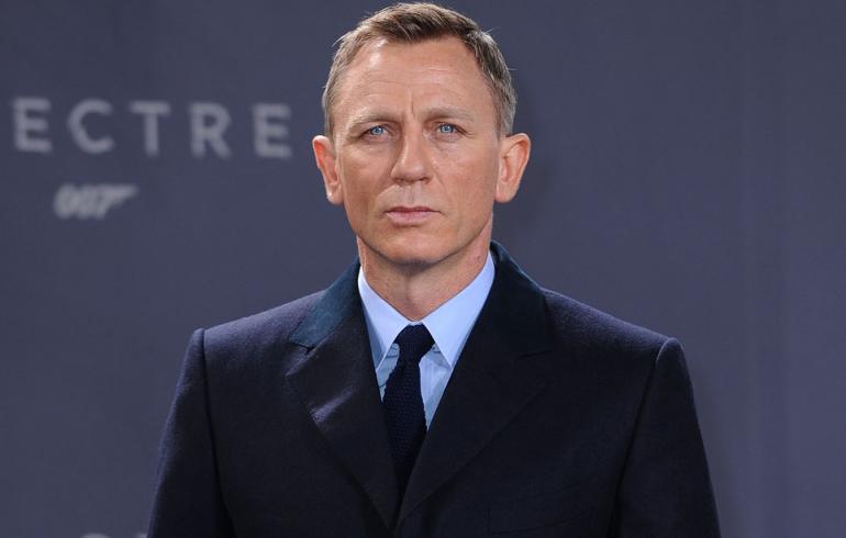 Daniel Craig