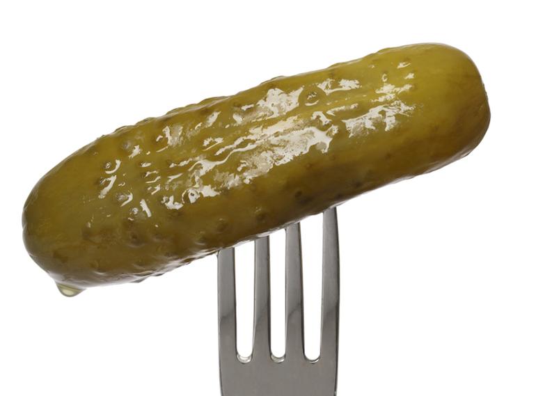 Miltä kuulostaa suolakurkun makuinen kondomi?