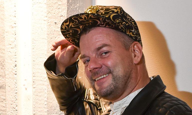 Jari Sillanpää esiintyi Sastamalassa.