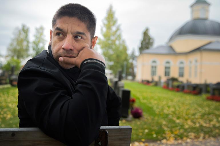 Dimitri Sjöberg poseeraa Seiskalle
