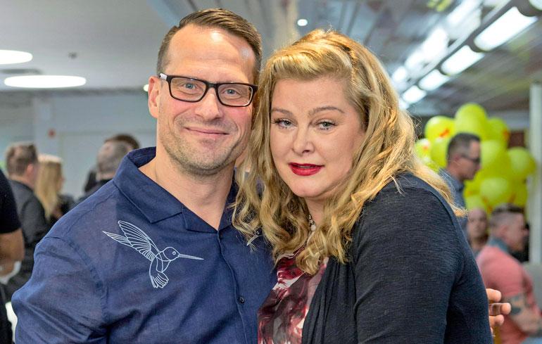 Tarja Smura ja Markus Haapasalo Seiskan pikkujouluristeilyllä.
