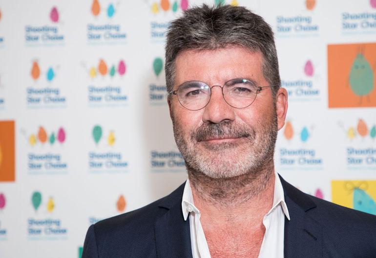 Simon Cowell kutsui poliisit riehuvan naapurin takia.