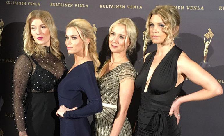 Tuhmat tädit Monika Lindeman (vas.), Tiia Elg, Nora Rinne ja Irina Vartia.