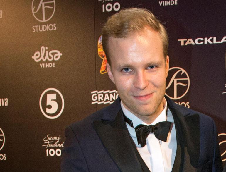 Jon-Jon Geitel esitti Saku Koivua.