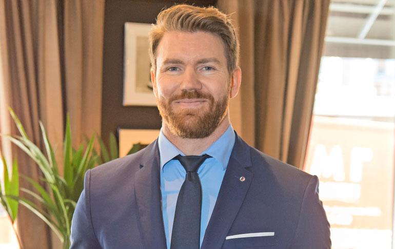 Joni Lindlöf uusi Bachelor.