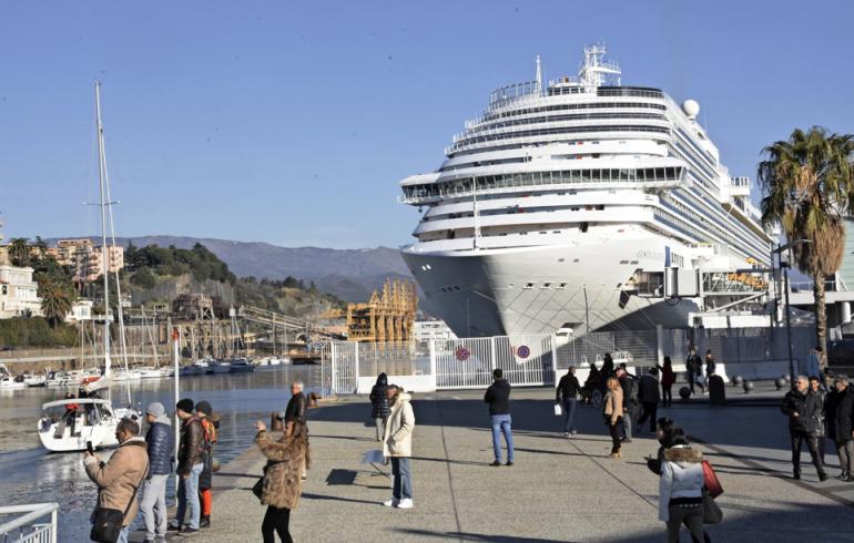 risteilyalus costa diadema