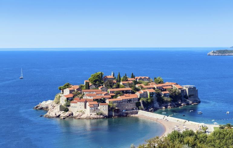 Montenegro on valmismatkojen uusi helmi!