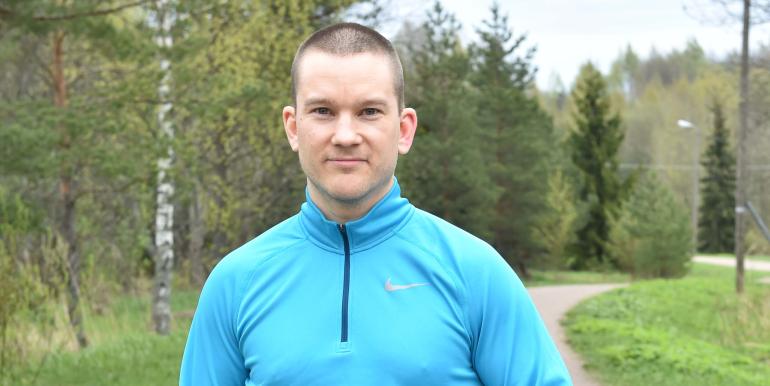 Ruomas Pelkonen on auttavainen rikostutkija.