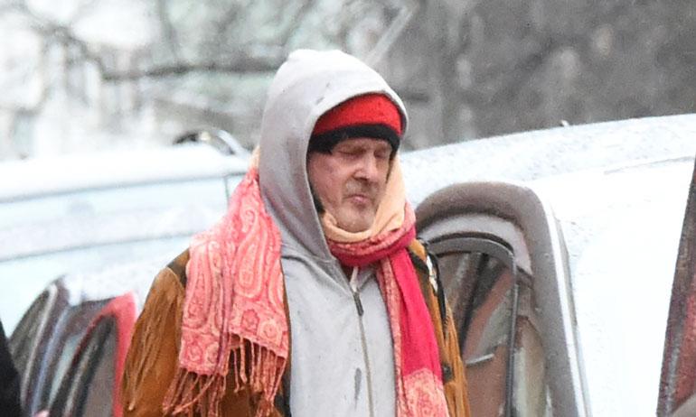 Andy McCoy palloili Helsingin keskustassa.