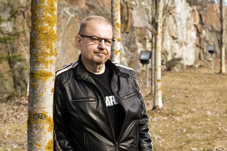 Jope Ruonansuu kiittää saamastaan tuesta.
