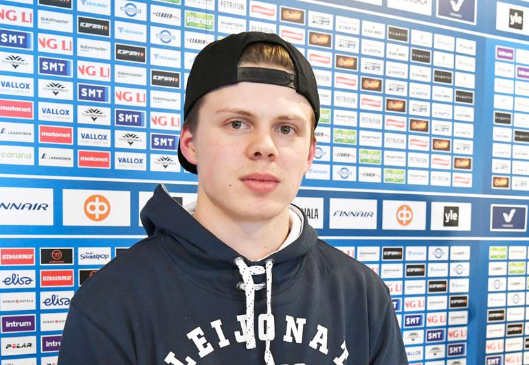Kasperi Kapanen kuherteli.