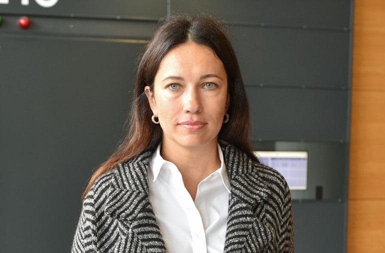 Oksana Chaiko vaatii Jere Karalahdelta korvauksia.
