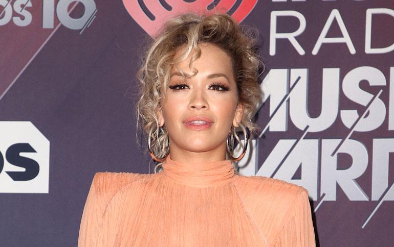 Rita Ora teki paljastuksen seksuaalisuudestaan.