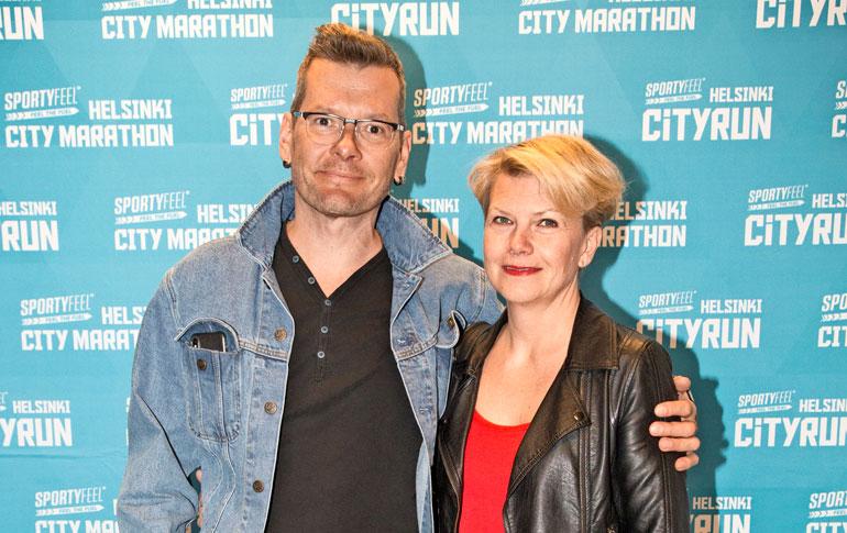 Sami Garam ja Nina-rakas lähtevät lomalle.