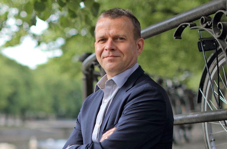 Petteri Orpo tapasi vaimonsa yökerhossa.