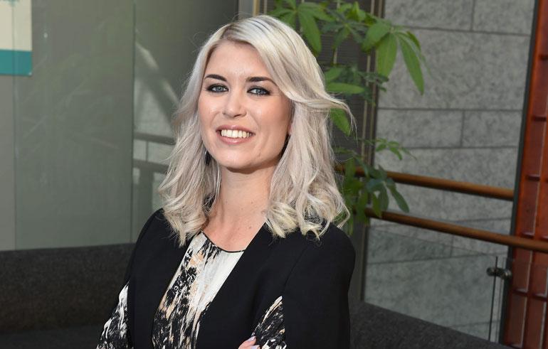 Susanna Koski kaatui rähmälleen.
