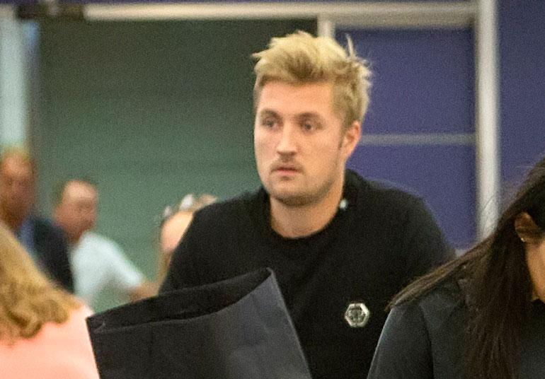 Stefan Therman hakasi Ferrarinsa peilit rikki.