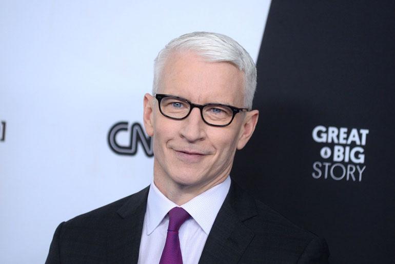 Anderson Cooper lumoutui Helsingin yöstä.