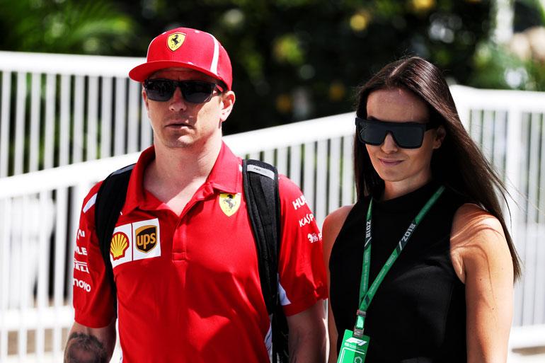 Kimi ja Minttu Räikkönen juhlivat hääpäiväänsä villisti.