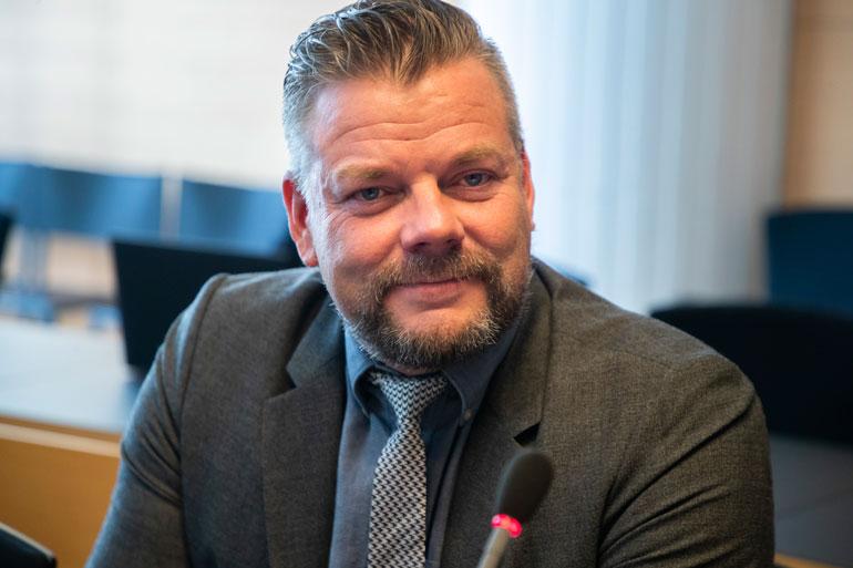 Jari Sillanpää myy asuntonsa.