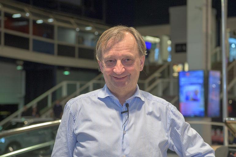 Hjallis Harkimo osti uuden veneen.
