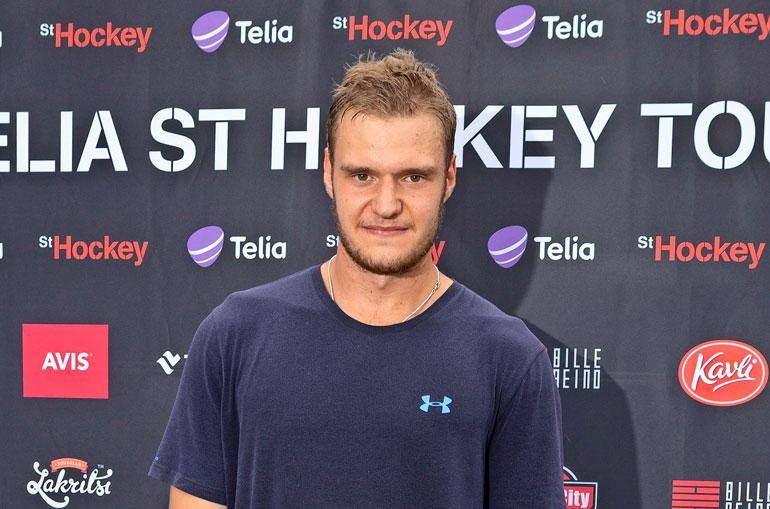 Aleksander Barkov kaahasi jättisakot.
