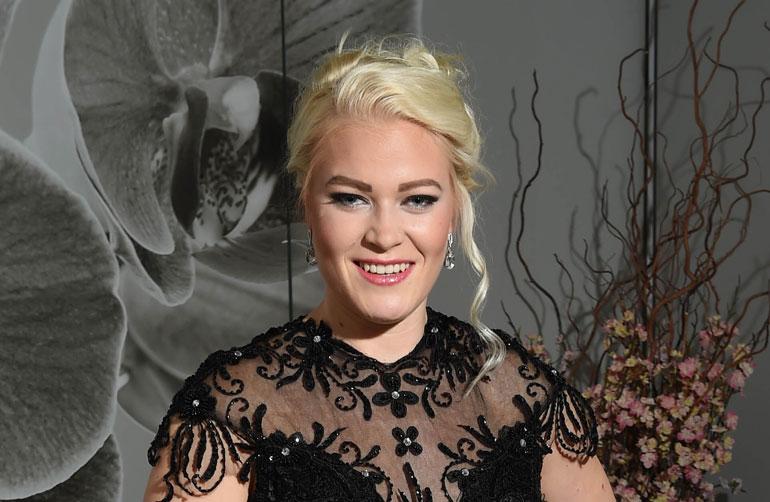 iso pillua täynnä cum