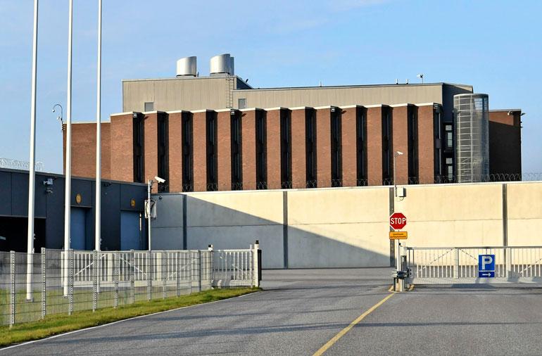 Saramäen vankilassa tehdään huumetakavarikkoja lähes viikoittain.