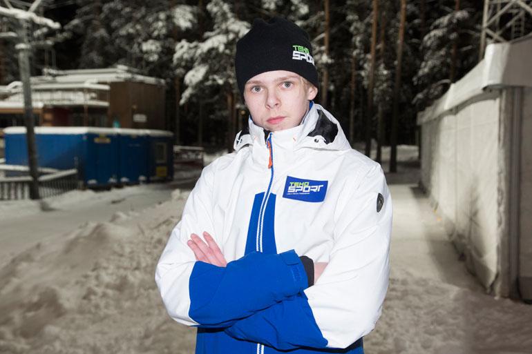 Mico Ahonen venähti 186-senttiseksi.