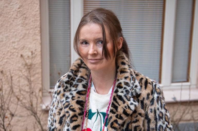 Sanna Suutari on sairaalahoidossa.