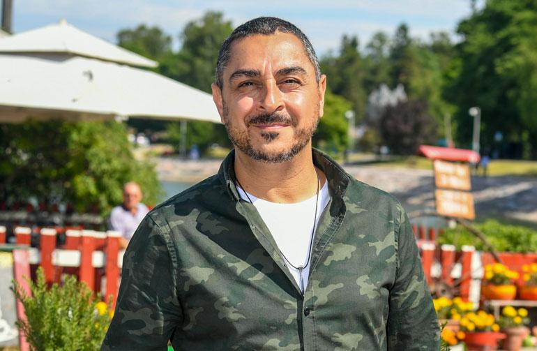 Arman Alizad kertoo lapsuudestaan.
