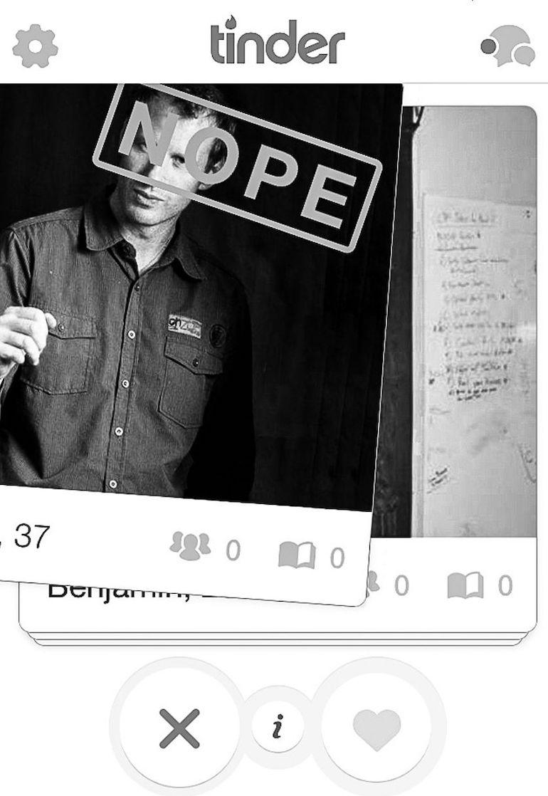 Tinderistä löytyy kaikenlaisia kosijoita.