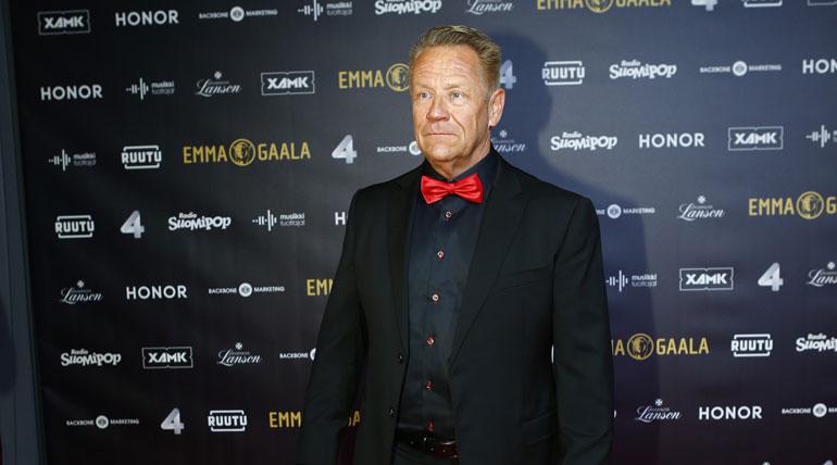 Olli Lindholm