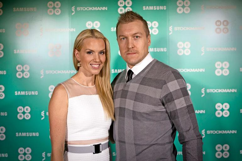 Piritta ja Niklas Hagman lomailivat yhdessä.