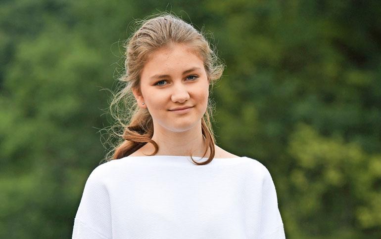 Prinsessa Elisabeth keskittyy opintoihinsa.