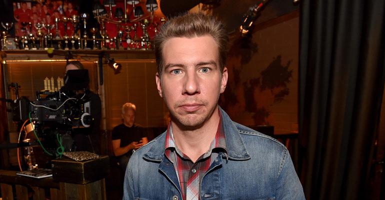Aku Hirviniemi vastasi ahdistelusyytteisiin oikeudessa.