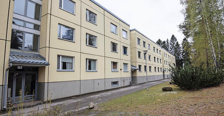 Murhayrityksestä vangittu ja uhri asuvat tässä talossa.