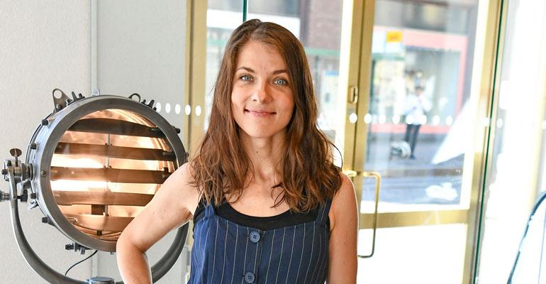 Anna Paavilainen nähdään Jättekivan pääosassa.