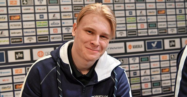 Kaapo Kakko juhli Ruisrockissa.