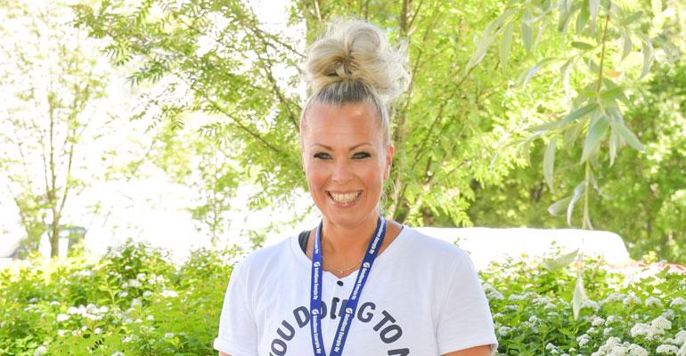 Johanna Pakonen seurustelee Hunks-Antin kanssa.
